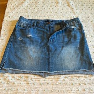 1822 Denim Distressed Blue Mini Skirt. Size 12.    Great condition